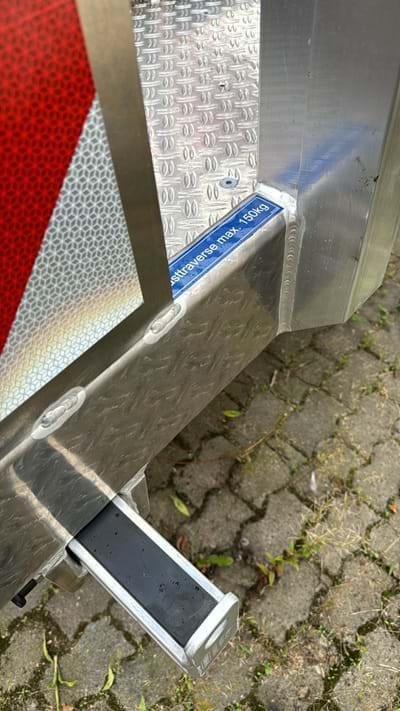 Palfinger P300KS mit Powerlift-Systems