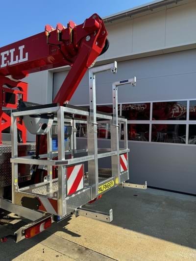 Palfinger P300KS mit Powerlift-Systems